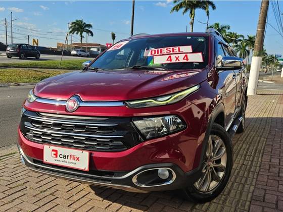 FIAT TORO 2.0 16V TURBO DIESEL RANCH 4WD AT9 FIAT TORO 2.0 16V TURBO DIESEL RANCH 4WD AT9